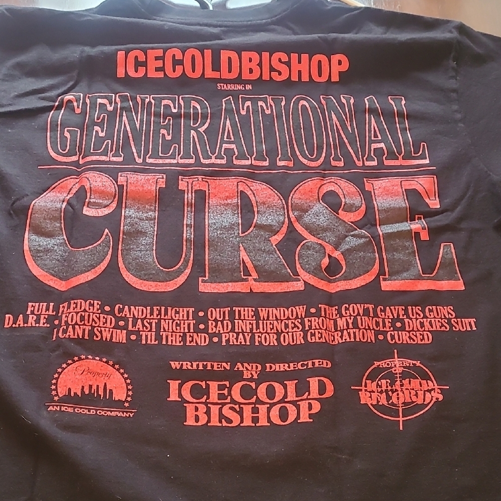 Black and Red Graphic T-Shirt - Picture 2 of 3